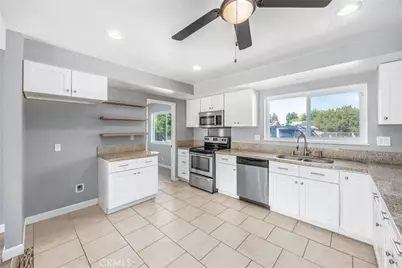 7508 Glider, Hesperia, CA 92345 - Photo 13