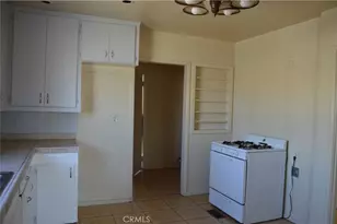 17049 C St, Victorville, CA 92395 - Photo 15