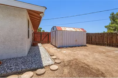 16230 Saint Timothy Road, Apple Valley, CA 92307 - Photo 47