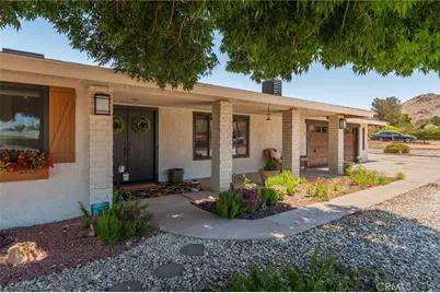 16230 Saint Timothy Road, Apple Valley, CA 92307 - Photo 5