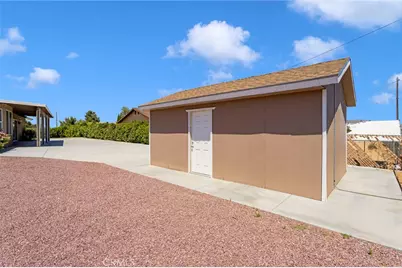 13935 Apple Creek, Victorville, CA 92395 - Photo 47