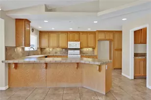 13935 Apple Creek, Victorville, CA 92395 - Photo 17