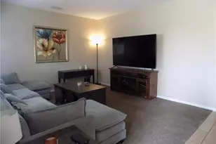 12858 Mesa View Dr, Victorville, CA 92392 - Photo 11
