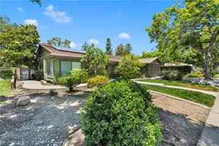 2425 San Fernando Ct, Claremont, CA 91711 - Photo 3