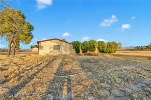 33445 Newberry, Newberry Springs, CA 92365 - Photo 3