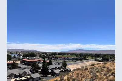 18035 Wildwood, Victorville, CA 92395 - Photo 9