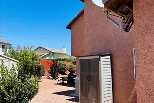 14800 Snake River Ct, Victorville, CA 92392 - Photo 49