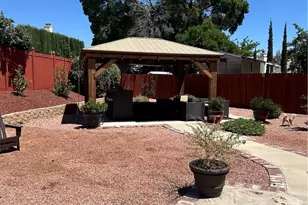 14800 Snake River Ct, Victorville, CA 92392 - Photo 21