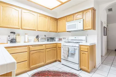 19581 Saint Andrews Way, Apple Valley, CA 92308 - Photo 11