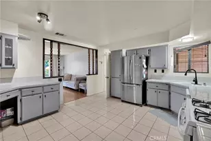 12785 Autumn Leaves Ave, Victorville, CA 92395 - Photo 9