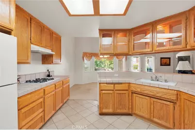 13030 Palos Grande Drive, Victorville, CA 92395 - Photo 21