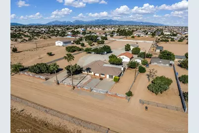 8756 Oakwood, Hesperia, CA 92345 - Photo 1