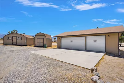3183 McMillan Road, Phelan, CA 92371 - Photo 9