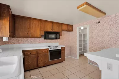 10031 Delano, Cypress, CA 90630 - Photo 19