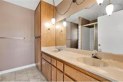 18420 Niagara, Victorville, CA 92395 - Photo 19