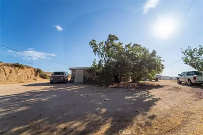 8390 Milpas, Apple Valley, CA 92308 - Photo 19