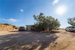 8390 Milpas, Apple Valley, CA 92308 - Photo 19