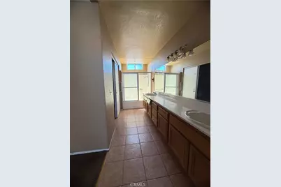 15268 San Jose, Victorville, CA 92394 - Photo 13