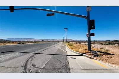 3112721 28 Central Road, Apple Valley, CA 92307 - Photo 17