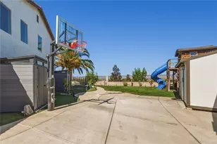 17684 View Crest Ct, Victorville, CA 92395 - Photo 65