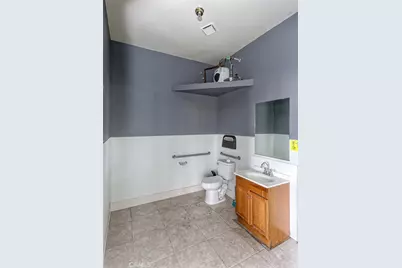 13605 Central Road, Apple Valley, CA 92308 - Photo 17