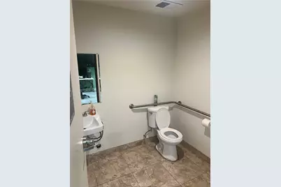 2079 Compton Avenue, Corona, CA 92881 - Photo 15