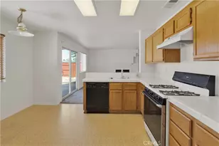 13776 Foxfire Rd, Victorville, CA 92392 - Photo 9