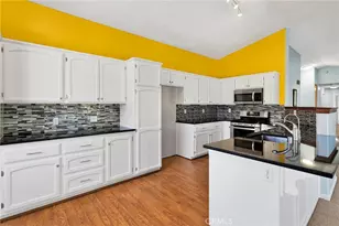 16470 Pauhaska, Apple Valley, CA 92307 - Photo 5