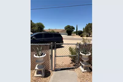 10623 4th, Hesperia, CA 92345 - Photo 13