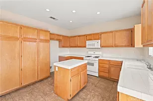 13152 Solar Bay, Victorville, CA 92394 - Photo 19
