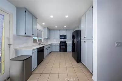 14874 Maricopa, Victorville, CA 92392 - Photo 5