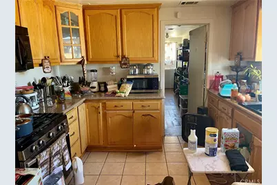 16131 Llanada, Victorville, CA 92394 - Photo 5