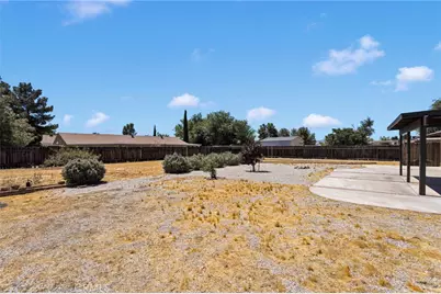 14475 Pioneer, Apple Valley, CA 92307 - Photo 25