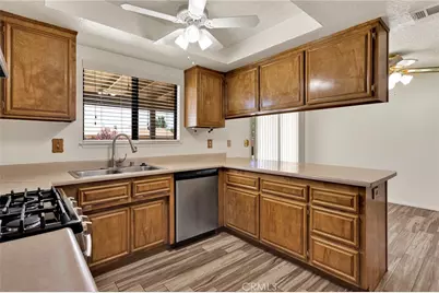 14475 Pioneer, Apple Valley, CA 92307 - Photo 11