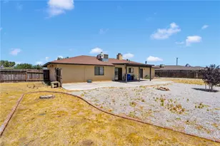14475 Pioneer, Apple Valley, CA 92307 - Photo 23