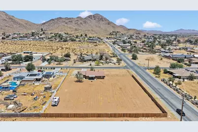 20083 Rimrock Road, Apple Valley, CA 92307 - Photo 37
