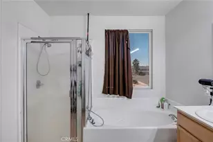 13865 Finch, Victorville, CA 92394 - Photo 25