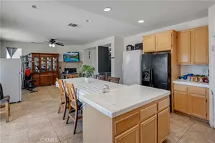 13865 Finch, Victorville, CA 92394 - Photo 5