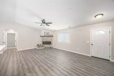 20947 Verde Drive, Apple Valley, CA 92308 - Photo 11