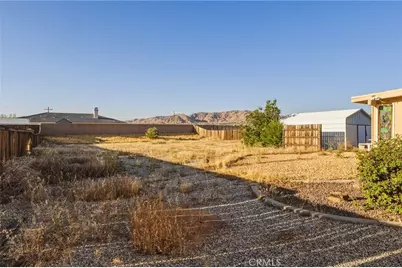 22410 Broken Lance Court, Apple Valley, CA 92307 - Photo 23