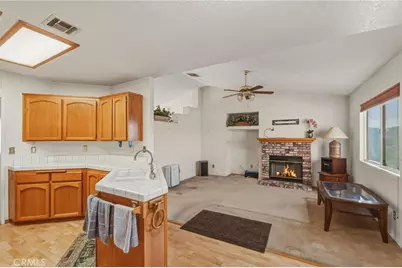 22410 Broken Lance Court, Apple Valley, CA 92307 - Photo 7