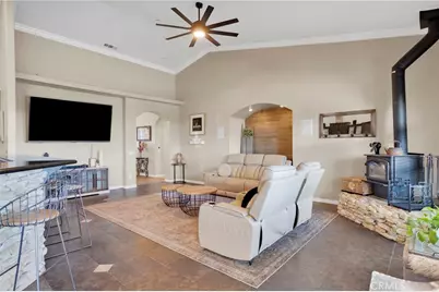 1030 Elsinore, Pinon Hills, CA 92372 - Photo 7