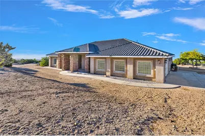 1030 Elsinore, Pinon Hills, CA 92372 - Photo 5