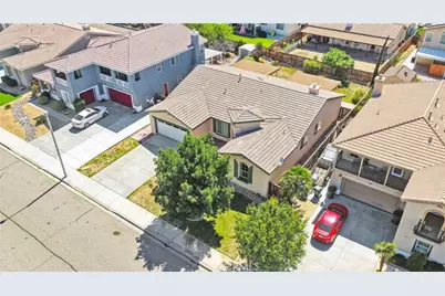 11984 Russell Court, Victorville, CA 92392 - Photo 45
