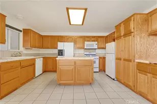 11281 4th, Hesperia, CA 92345 - Photo 11