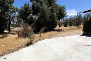 9640 Malpaso, Phelan, CA 92371 - Photo 3