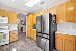 13980 Doria, Victorville, CA 92394 - Photo 11
