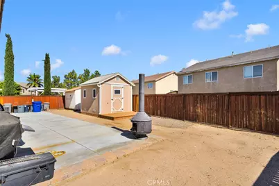 13980 Doria, Victorville, CA 92394 - Photo 33