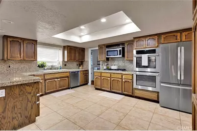 19075 Bay Meadows, Apple Valley, CA 92308 - Photo 13