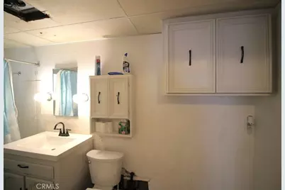 21212 Rainbow, Hinkley, CA 92347 - Photo 15